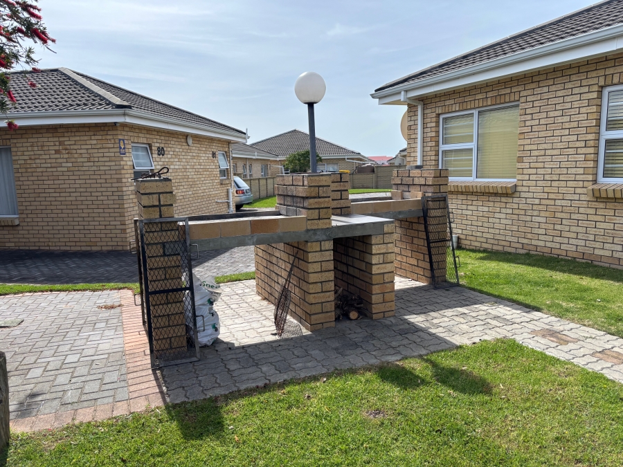1 Bedroom Property for Sale in Walmer Heights Eastern Cape